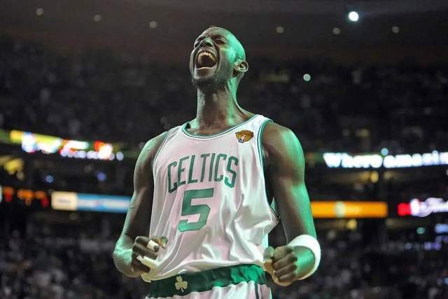 分硬刚湖人, 守者望尘莫, GLUXQ