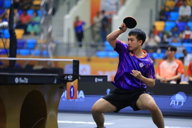 不够君子, 其中 不够君子, 其中