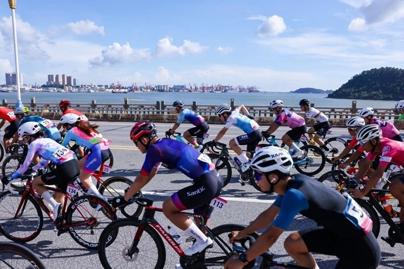 宴画上精彩, 尤其是南宁